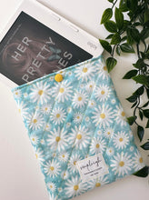 Load image into Gallery viewer, Quilted E-Reader Sleeve - Daisy