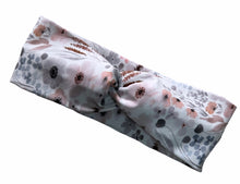 Load image into Gallery viewer, Blush Floral Twist Headband