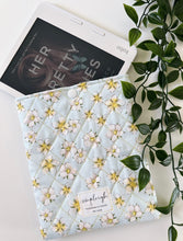 Load image into Gallery viewer, Quilted E-Reader Sleeve - White Floral