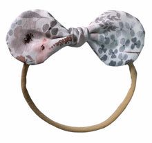 Load image into Gallery viewer, Blush Floral Mini Bow Headband
