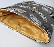 Load image into Gallery viewer, Quilted E-Reader Sleeve - Bees