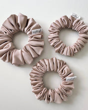 Load image into Gallery viewer, Rose Quartz Swim+Active