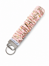 Load image into Gallery viewer, Scrunchie Key Wristlet - Tulips

