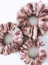 Load image into Gallery viewer, Mauve+Blush Floral Satin - CLEARANCE
